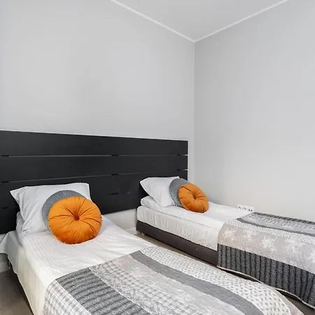 Woronicza Superb Mokotow *